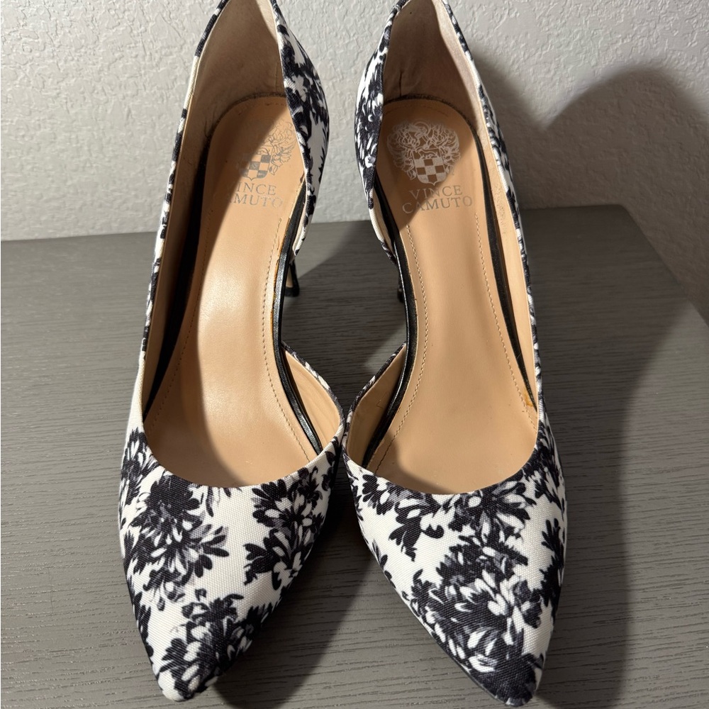 Vince Camuto Black and Cream Floral Heels